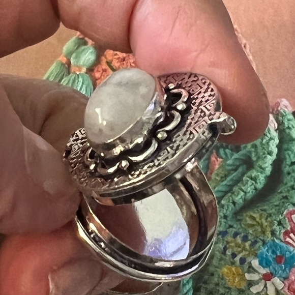 🆕️ Secret Rainbow Moonstone sterling ring - 9 - Picture 2 of 10
